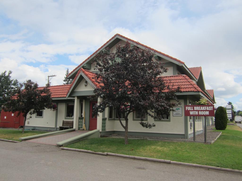 Stork Nest Inn Smithers Kültér fotó